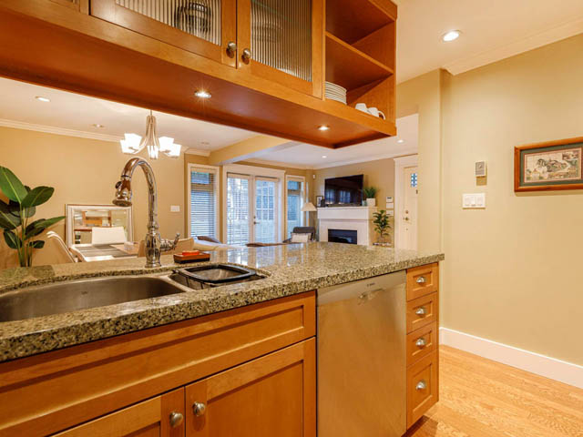 2115 macdonald st vancouver west side kitsilano
