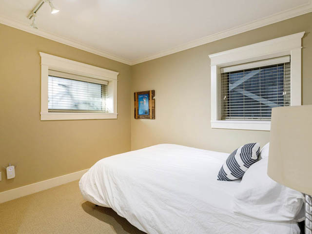 2115 macdonald st vancouver west side kitsilano