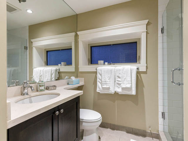 2115 macdonald st vancouver west side kitsilano