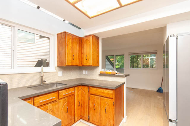 1484 ross rd north vancouver westlynn