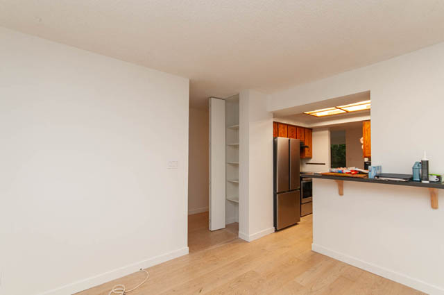 1484 ross rd north vancouver westlynn