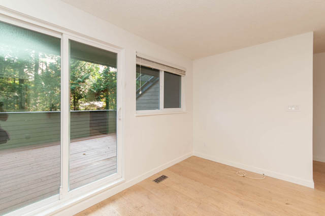 1484 ross rd north vancouver westlynn