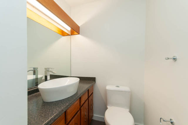 1484 ross rd north vancouver westlynn