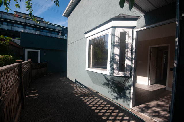 2448 Bayswater Street - Duplex - Kitsilano - Photo 18 of 32