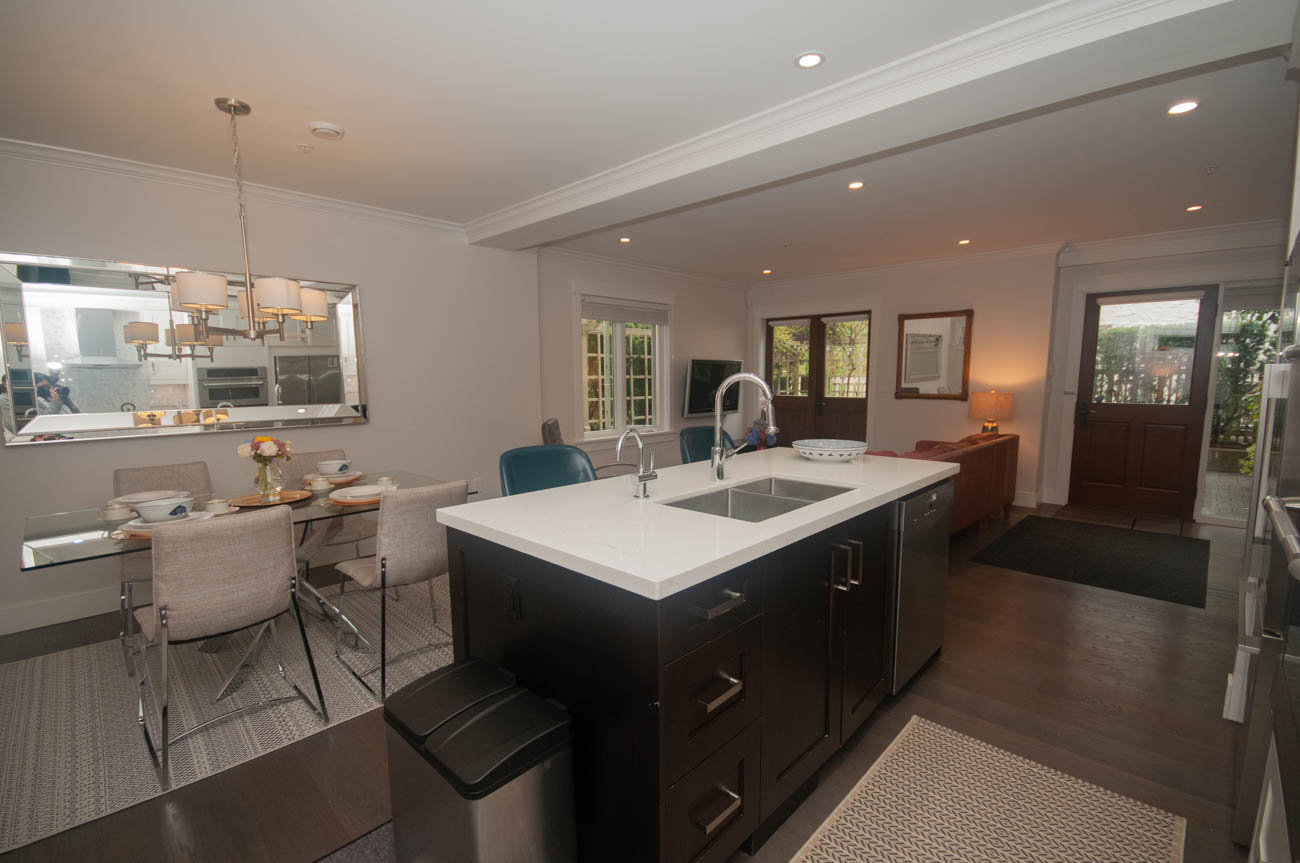 craftsman furnished triplex