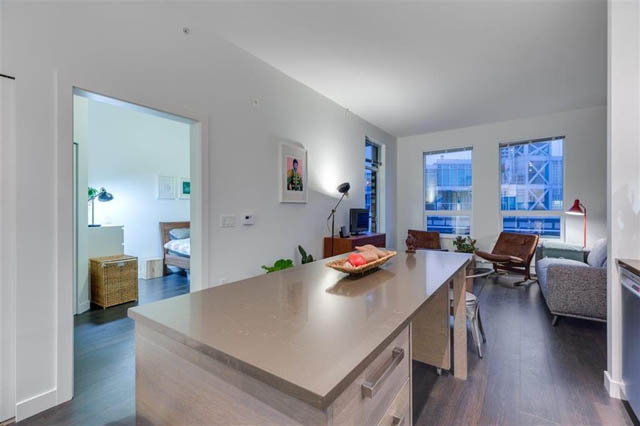 unfurnished lower lonsdale