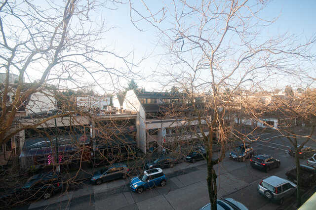 Furnished 2-bedroom condo with a view of bare trees and a quiet street. - 308 - 1688 Cypress Street, Vancouver West Side