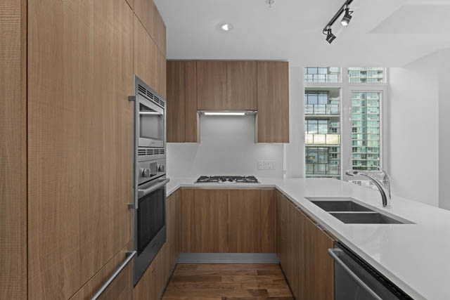 cascades west rentals lower lonsdale