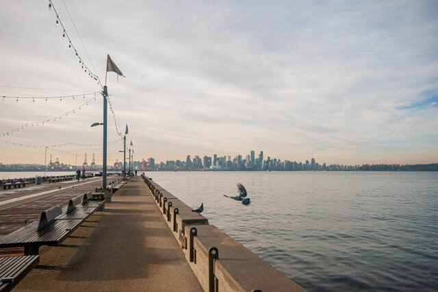 Furnished 2-bedroom condo with stunning city view from the waterfront. - 912 - 175 Victory Ship Way, North Vancouver