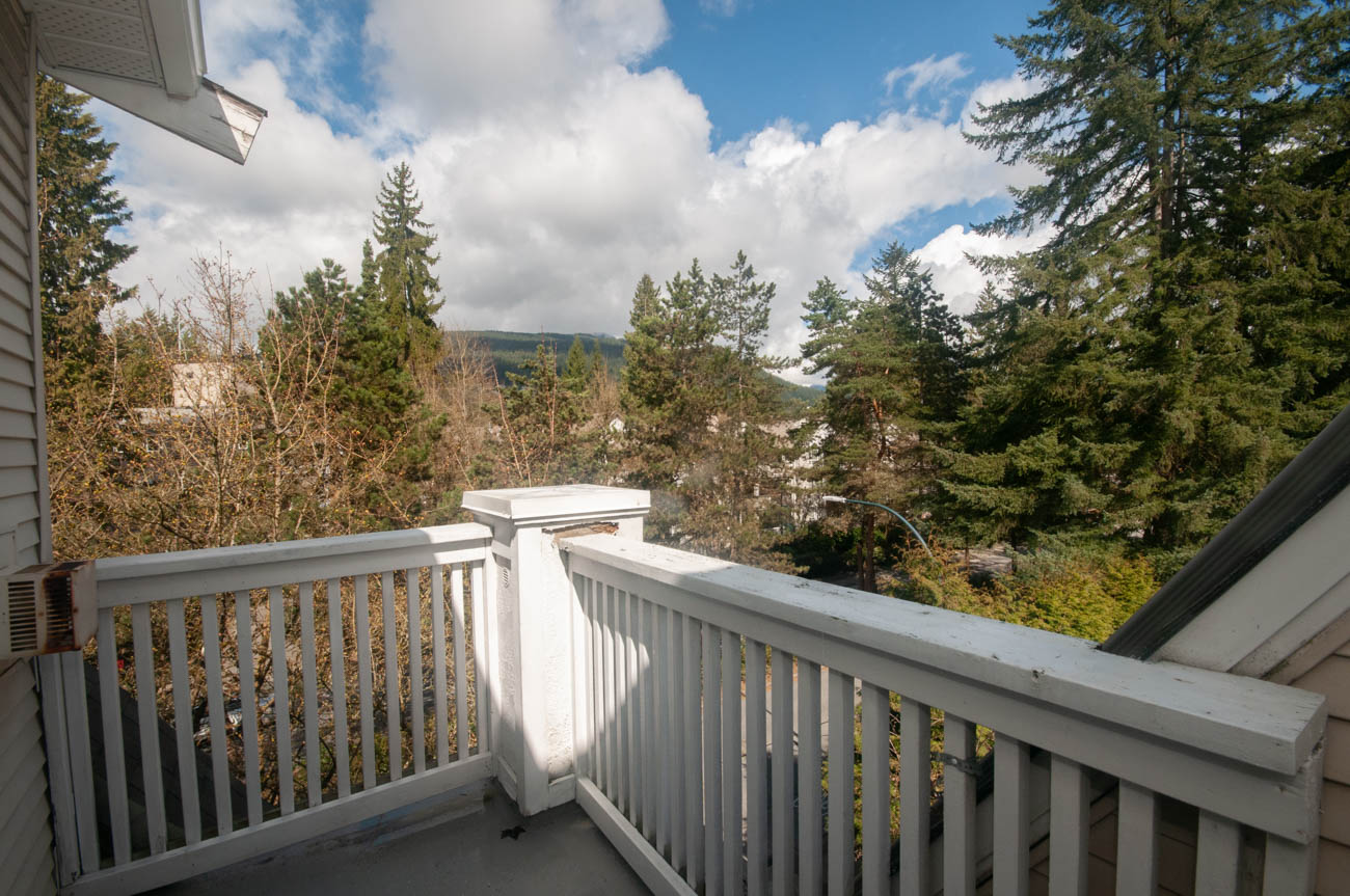 unfurnished lynn valley