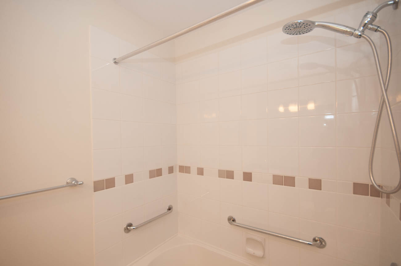 rental in lynn valley