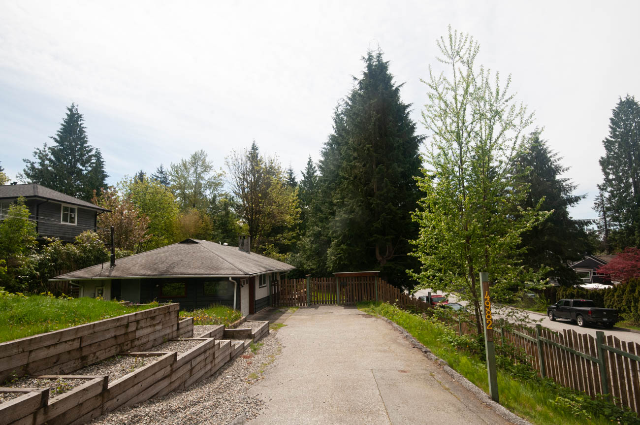 4982 cliffridge ave north vancouver capilano
