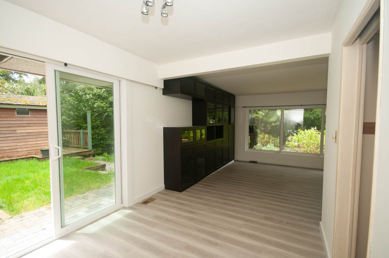 4982 cliffridge ave north vancouver capilano