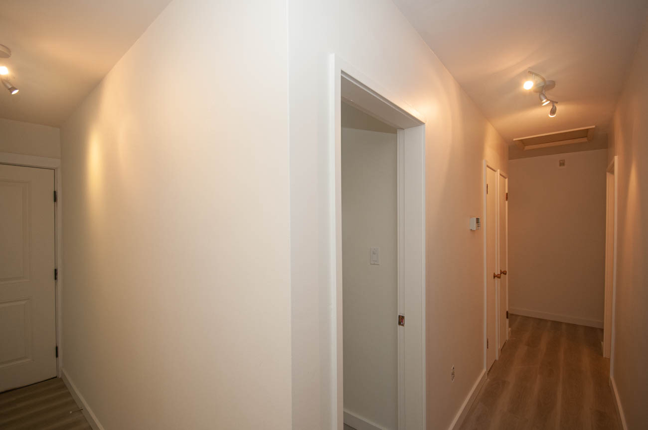 4982 cliffridge ave north vancouver capilano