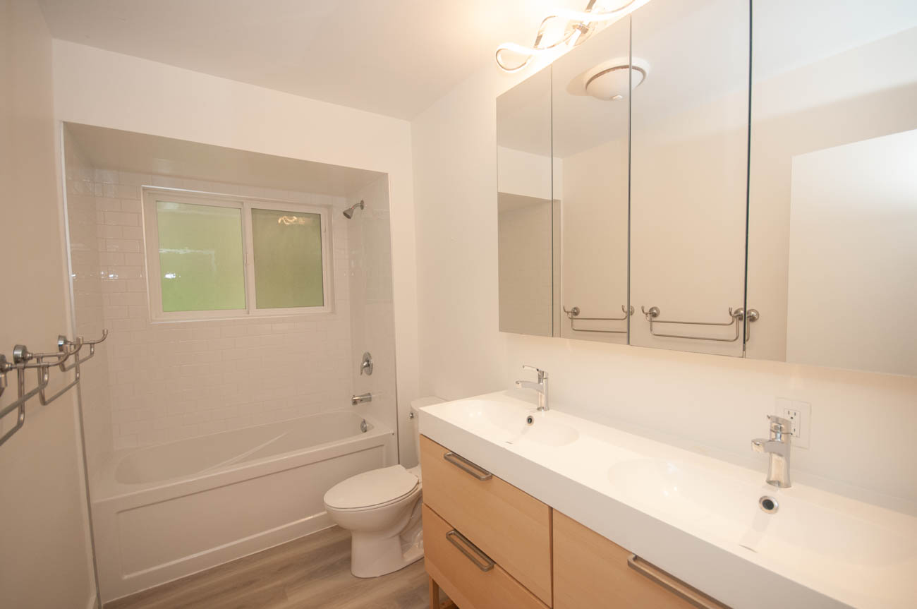 4982 cliffridge ave north vancouver capilano