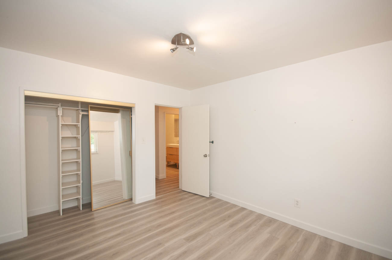 4982 cliffridge ave north vancouver capilano