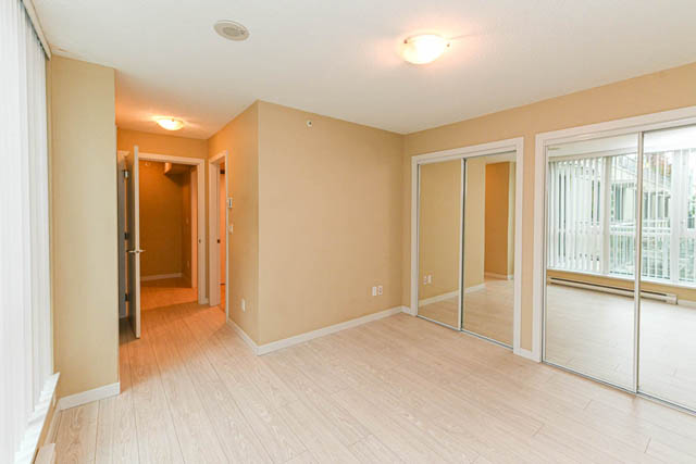 303 125 milross ave vancouver downtown crosstown