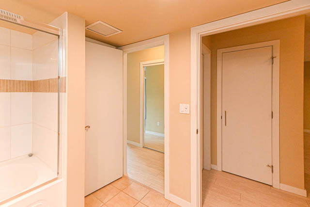 303 125 milross ave vancouver downtown crosstown