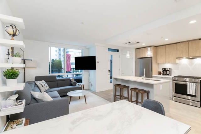 accommodations in north vancouver