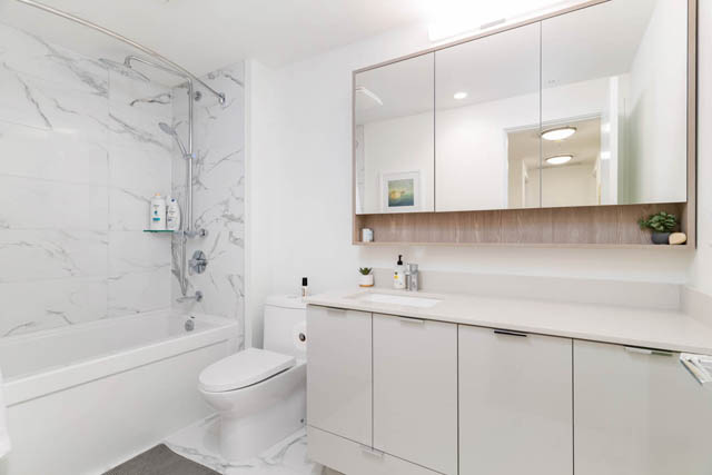 crest rentals lonsdale