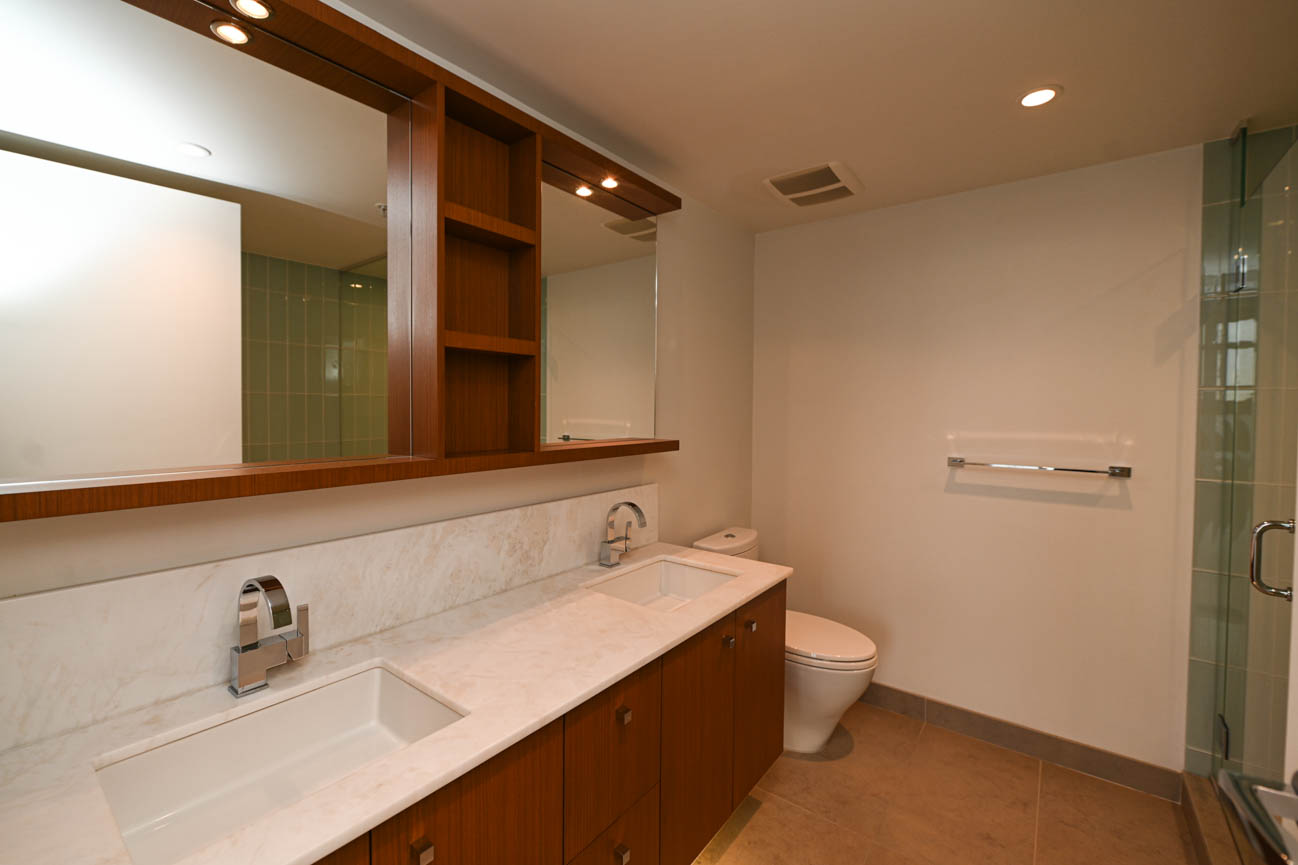 Bright bathroom with marble countertops and a modern design. - 3501 - 1028 Barclay, Vancouver Downtown