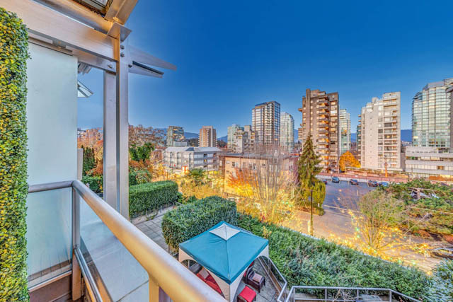 pacific robson palais rentals vancouver downtown