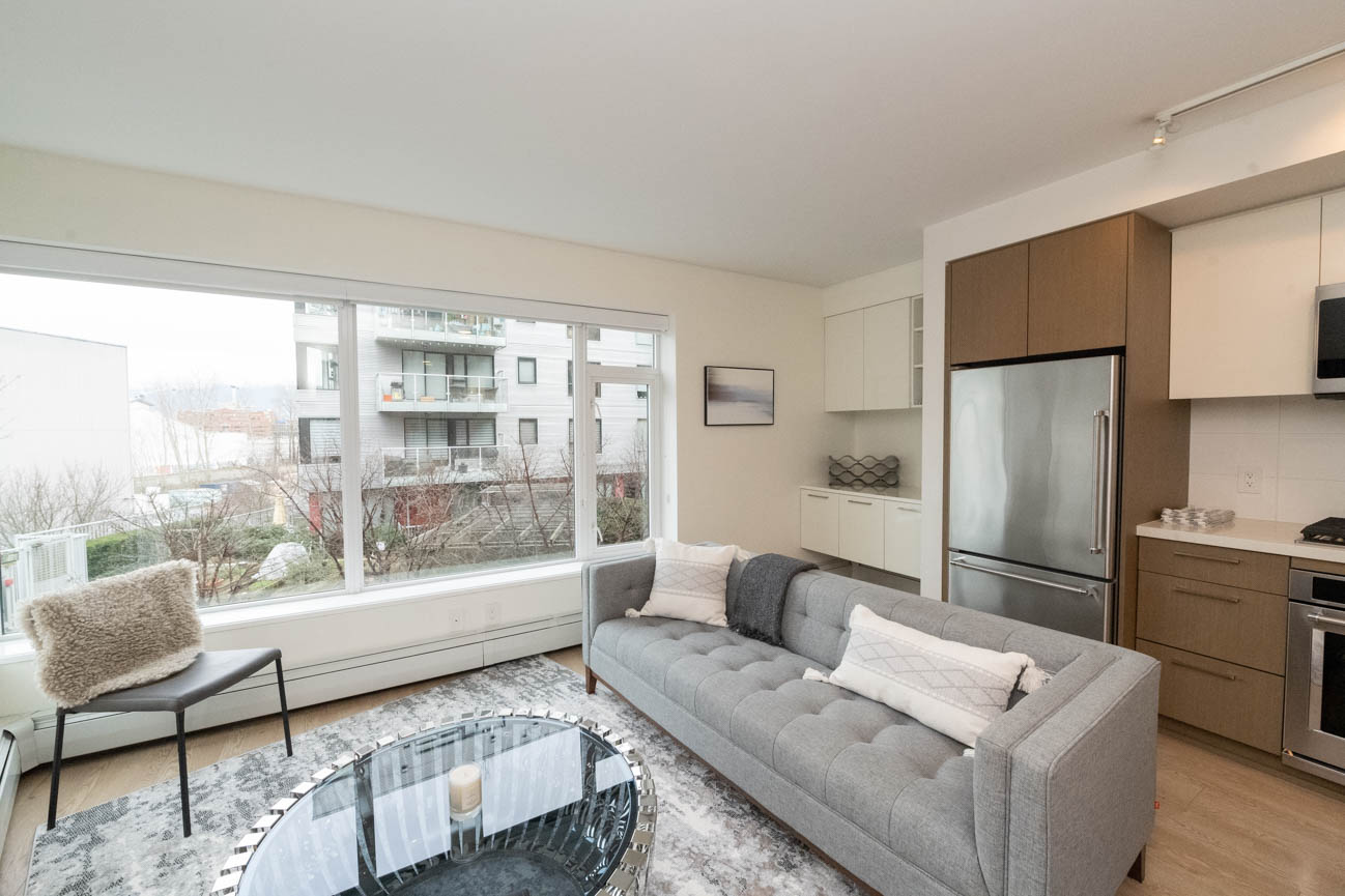 Tastefully furnished 1 bdrm townhouse in Mount Pleasant Vancouver East Side