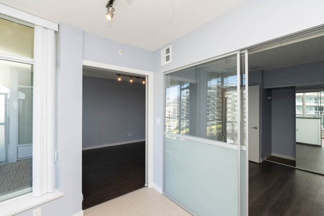 unfurnished west side