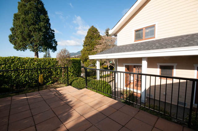 1280 braeside st west vancouver sentinel hill