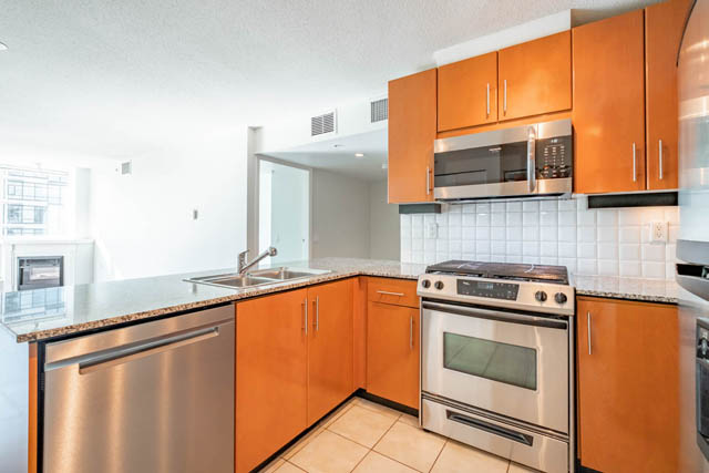 704 188 east esplanade north vancouver lower lonsdale