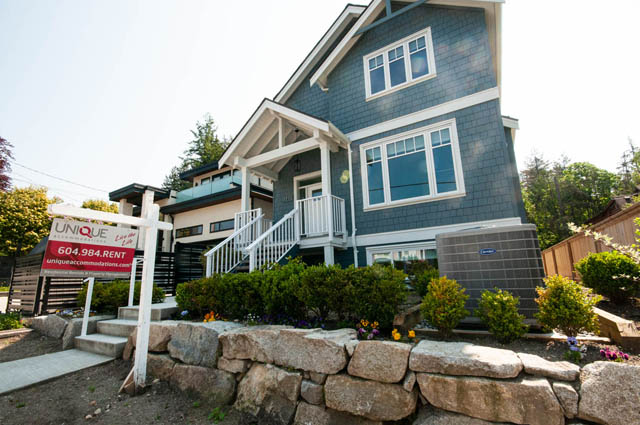 5 larson house