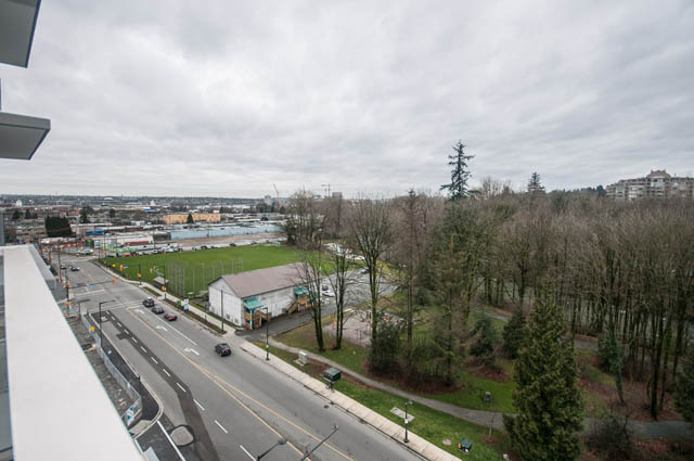 Bright balcony with city view and trees. - 907 - 680 Seylynn Crescent, North Vancouver