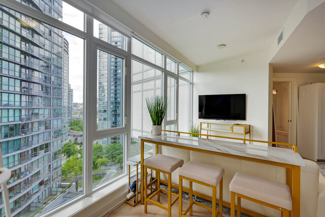 1207 - 1372 Seymour St - Condo - Downtown - Photo 11 of 44