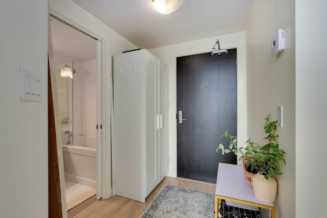 1207 - 1372 Seymour St - Condo - Downtown - Photo 19 of 44