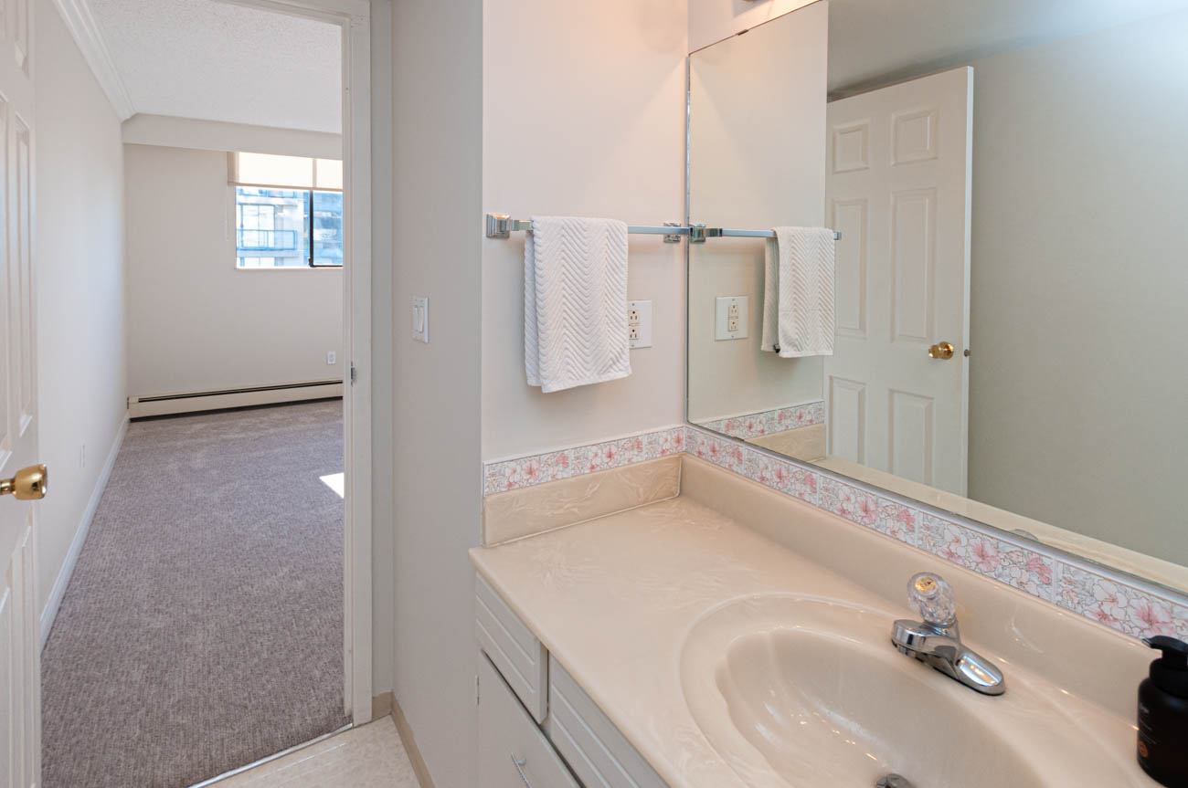 702 140 e keith rd north vancouver lonsdale