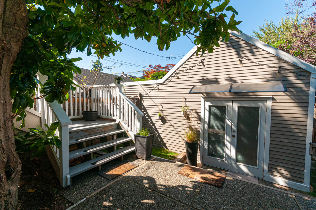 3241 west 2nd vancouver west side kitsilano