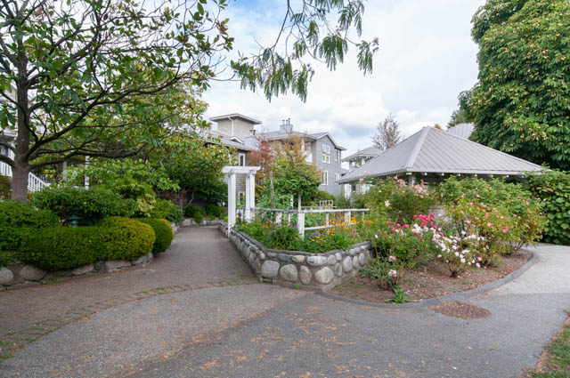 207 1528 bowser ave north vancouver norgate