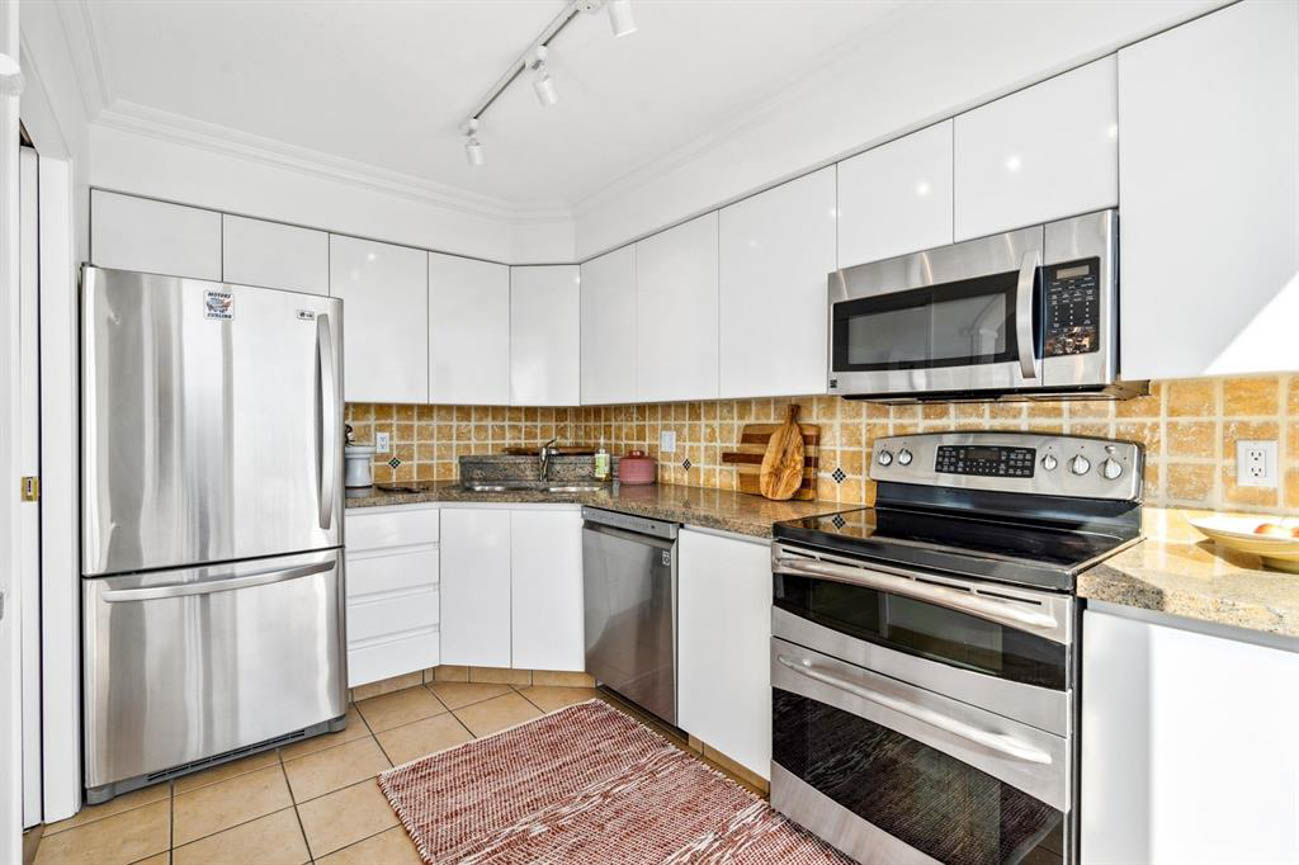 1901 120 w 2nd street north vancouver lower lonsdale