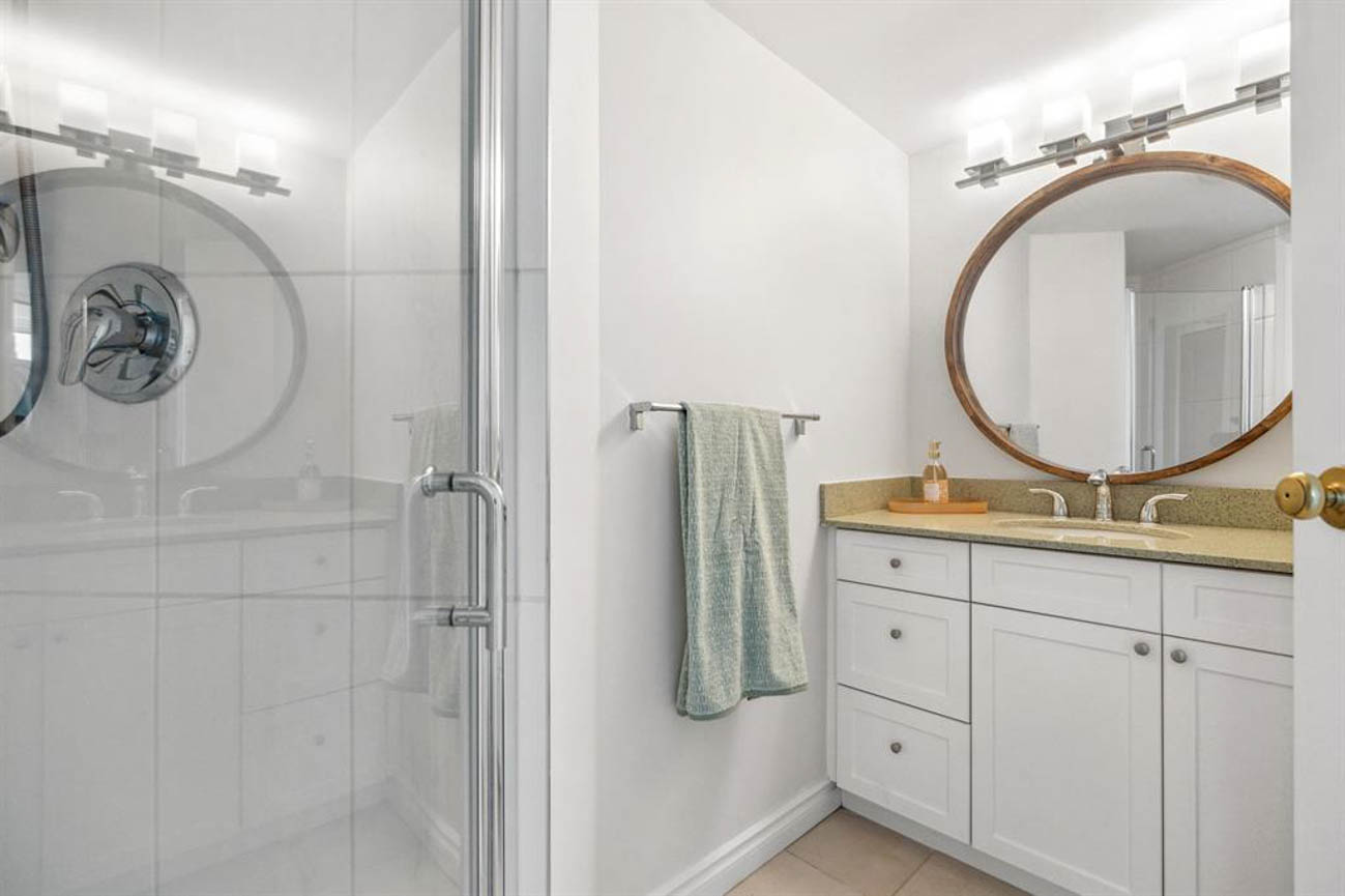 1901 120 w 2nd street north vancouver lower lonsdale