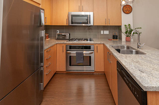 520 119 west 22nd st north vancouver lonsdale