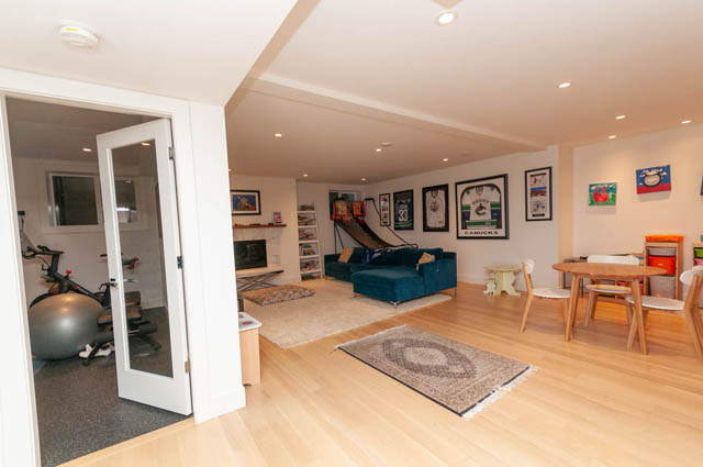 2767 crescentview dr north vancouver edgemont