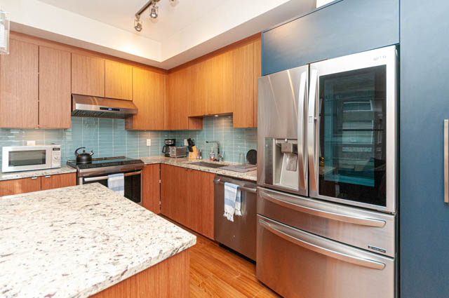 208 735 w 15th st north vancouver hamilton
