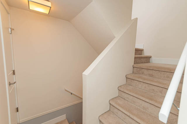 208 735 w 15th st north vancouver hamilton