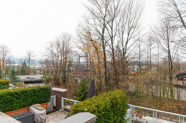 208 735 w 15th st north vancouver hamilton