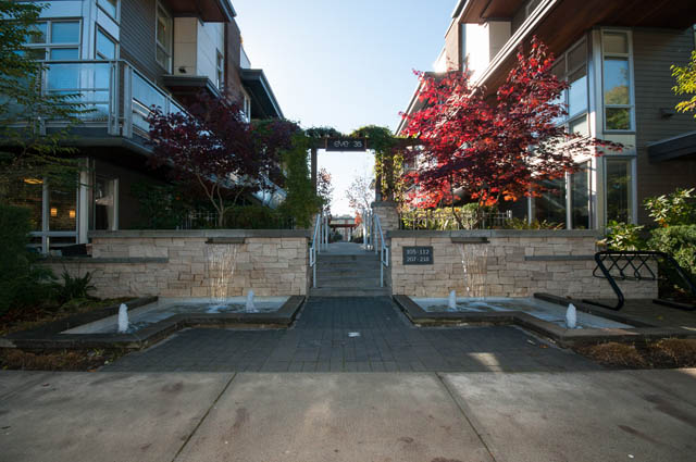 208 735 w 15th st north vancouver hamilton