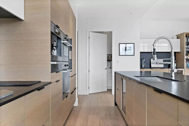 1001 1633 ontario st vancouver west side olympic village