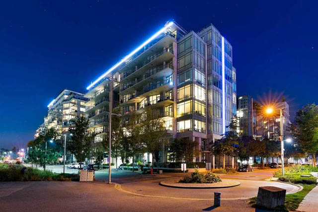 1001 1633 ontario st vancouver west side olympic village