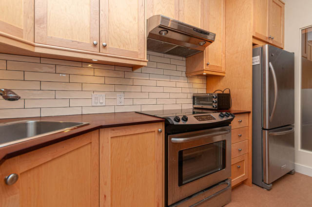 202 2175 salal drive vancouver west side kitsilano