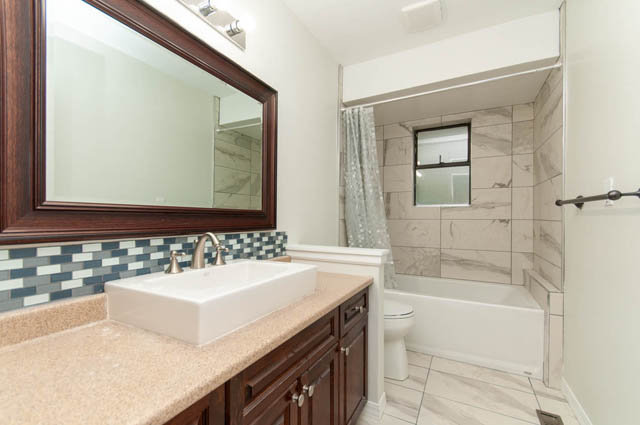 2275 lloyd ave north vancouver pemberton heights