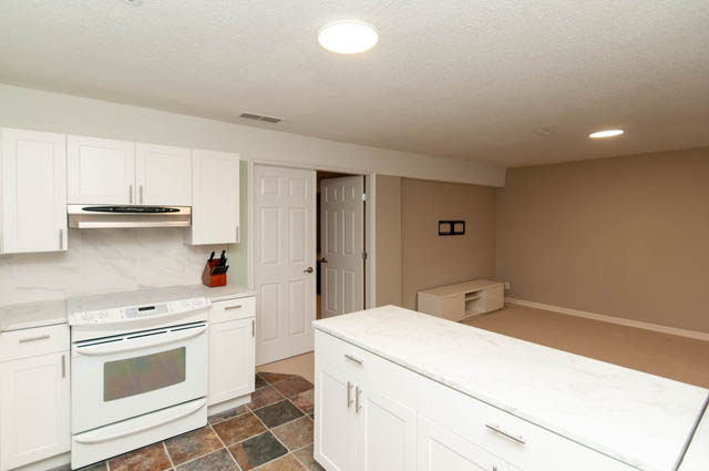 2275 lloyd ave north vancouver pemberton heights